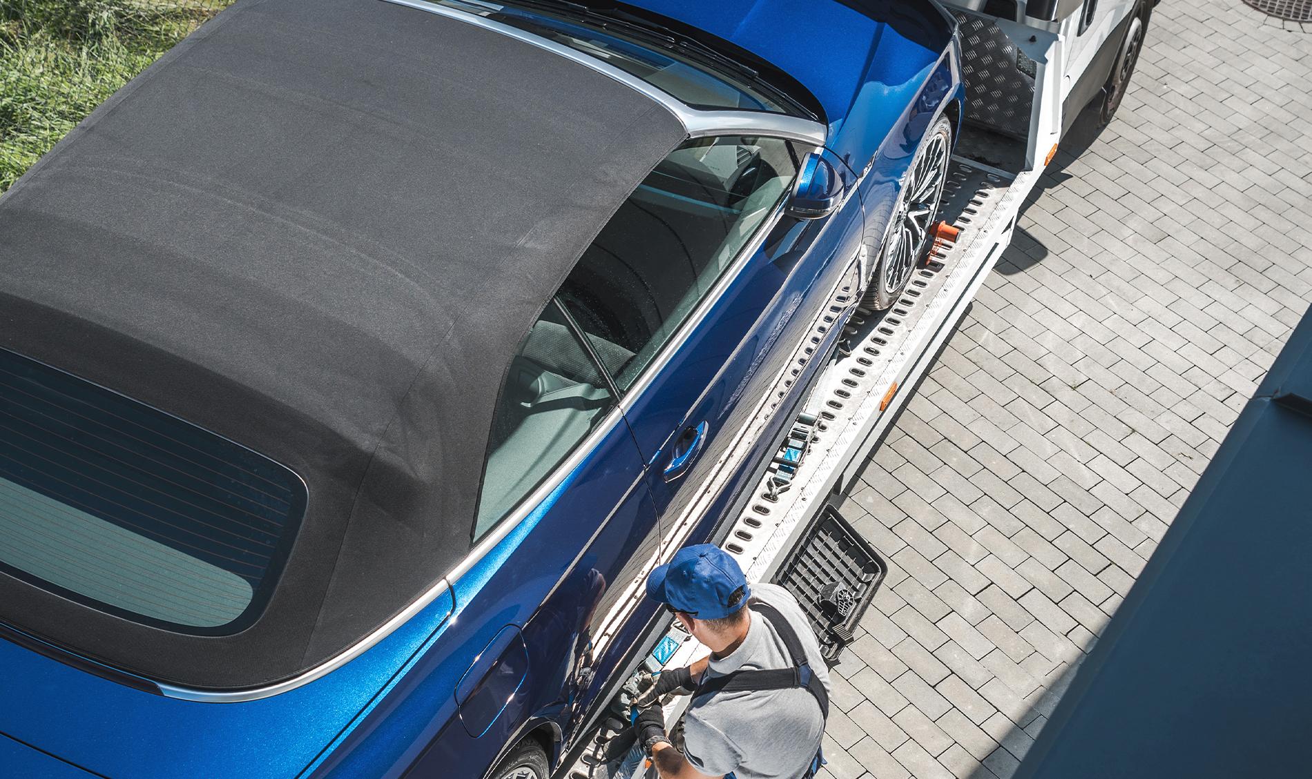 Naprawa i szycie dachów cabrio